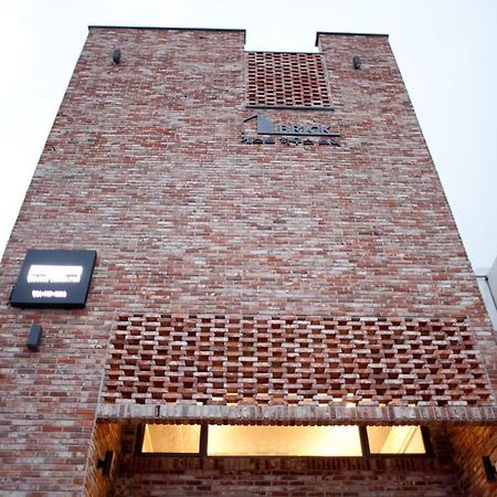 Guest House Brick เมืองเชจู ภายนอก รูปภาพ